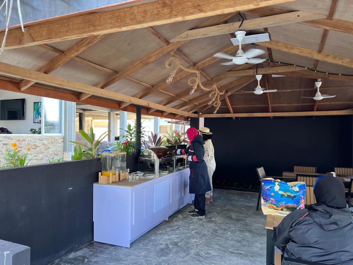 Icom Marina Sea View Hotel Maafushi Exterior photo